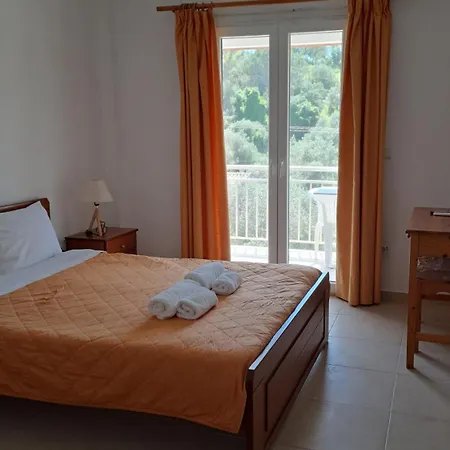 Evridiki Lejlighed Mesongí