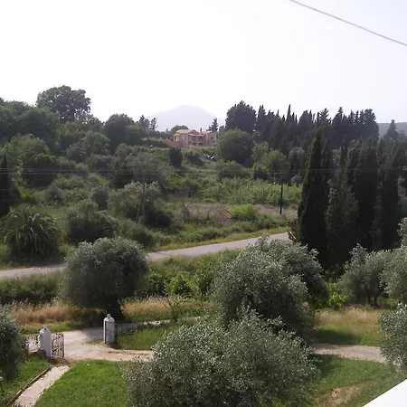 Evridiki アパート Mesongí