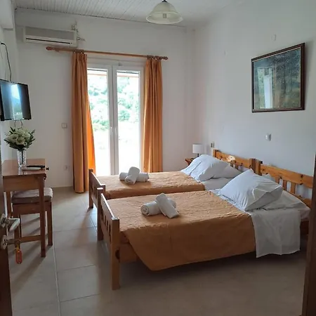 Evridiki Apartment Mesongí